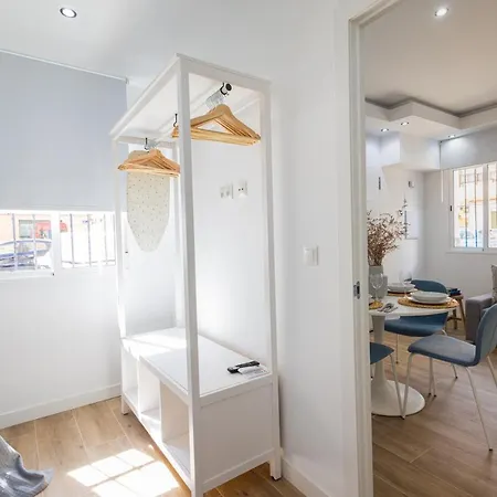 Florit Flats - The Port Avenue